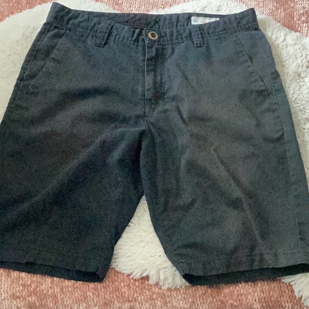 Volcom Black Flat Front Shorts Classic Style